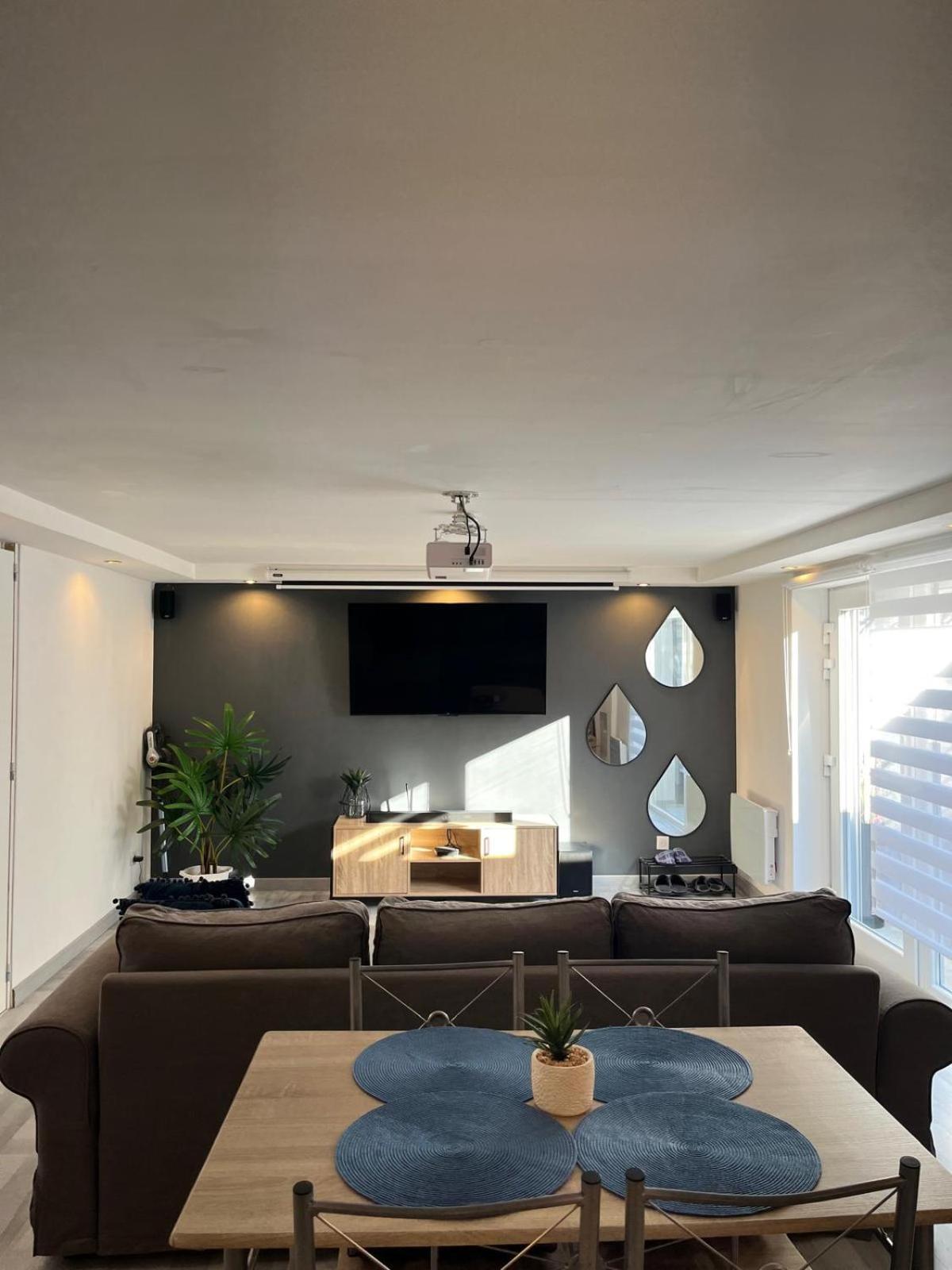 Tres Bel Appartement Type Loft De 40 M2 Dans Maison Avec Parking Privatif Lingolsheim Buitenkant foto